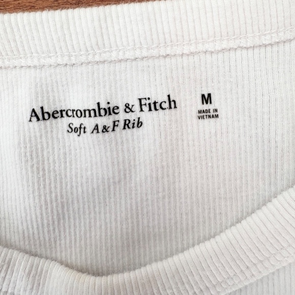 Abercrombie & Fitch Soft A & F Rib Cropped Top M White - Picture 3 of 5